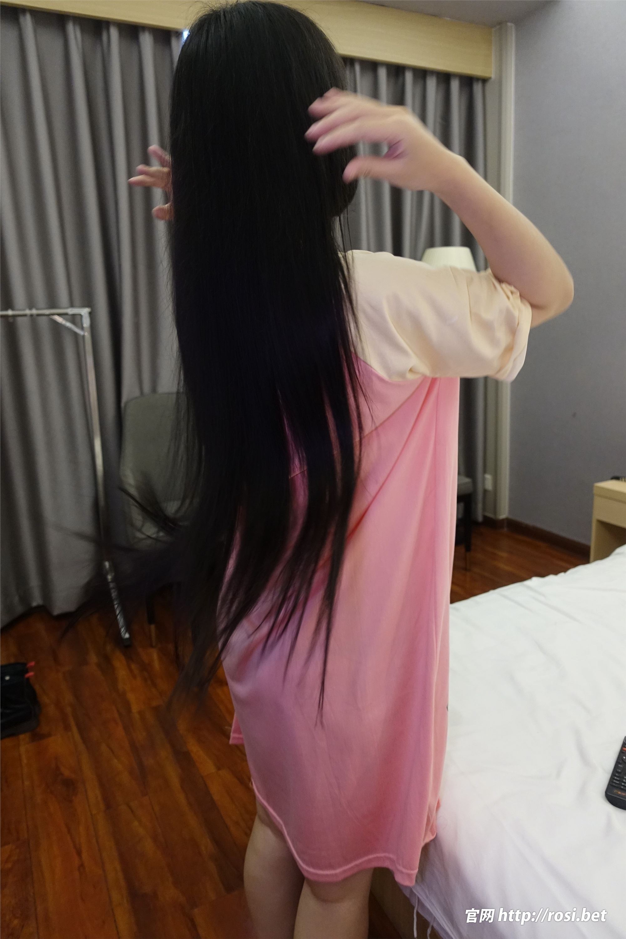 ROSI写真 2023.11.18 NO.4366